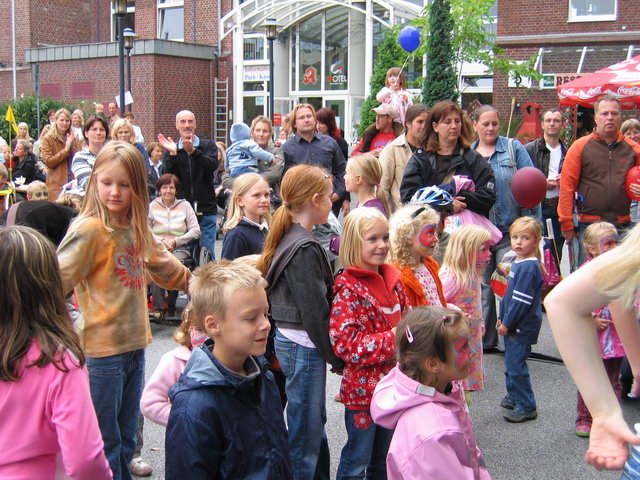 gal/2007/2007 Ruettenscheider Kinderfest/2007 Saitentwist Ruettenscheider Kinderfest 1.9. 415.jpg